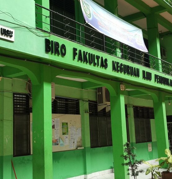 Dosen FKIP UISU Raih Gelar Doktor